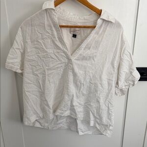 Universal Thread White Short Sleeve V-Neck Top